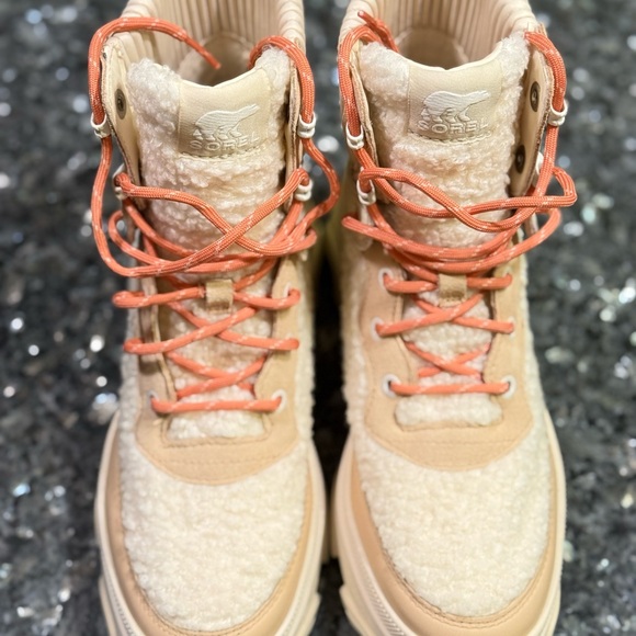 Women's Beige and Cream Boots - Picture 9 of 9